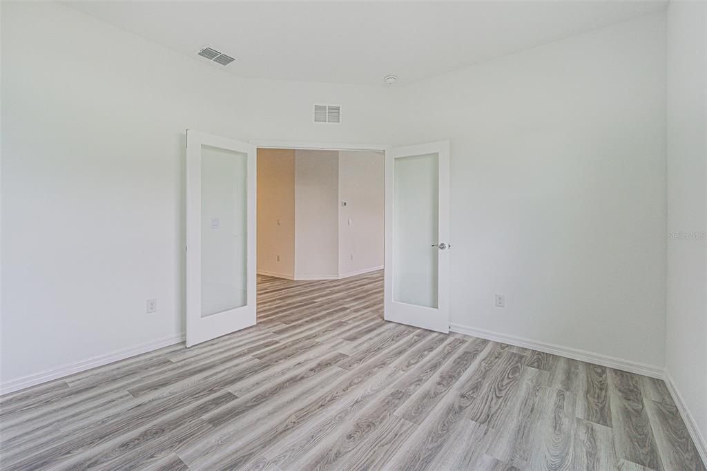 En Renta: $2,400 (3 camas, 2 baños, 1565 Pies cuadrados)