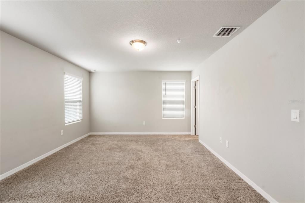 En Venta: $359,900 (3 camas, 2 baños, 1574 Pies cuadrados)