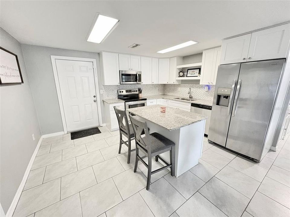 En Venta: $395,000 (3 camas, 2 baños, 952 Pies cuadrados)