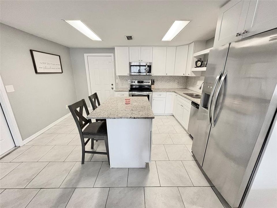 En Venta: $395,000 (3 camas, 2 baños, 952 Pies cuadrados)