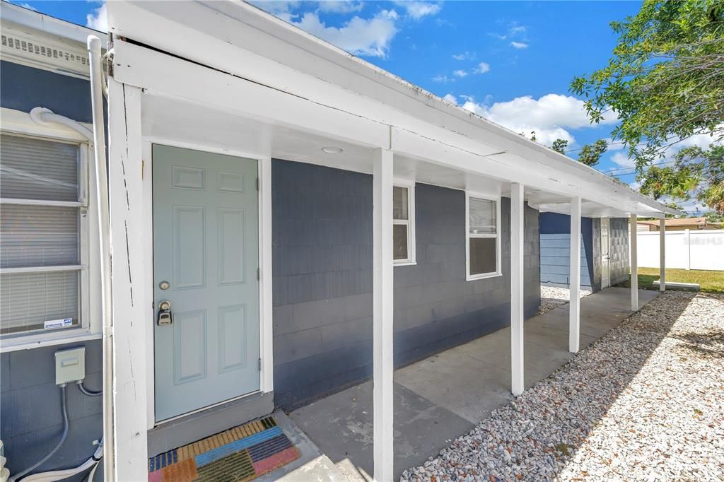 For Rent: $2,950 (3 beds, 1 baths, 960 Square Feet)