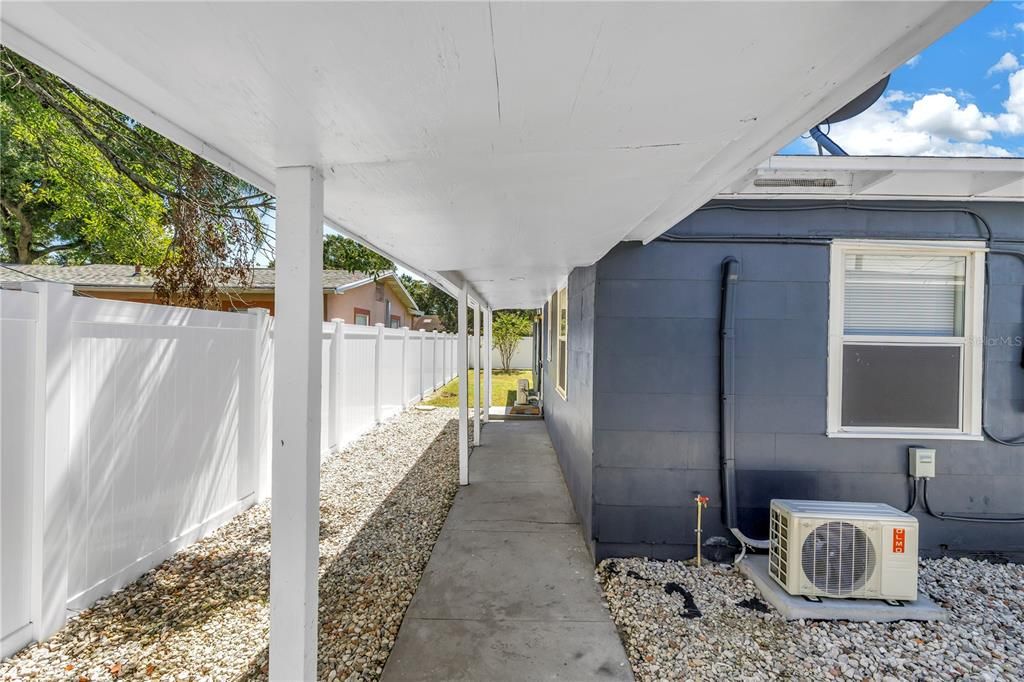 For Rent: $2,950 (3 beds, 1 baths, 960 Square Feet)