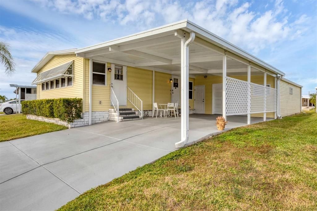 待售: $215,000 (2 贝兹, 2 浴室, 1056 平方英尺)