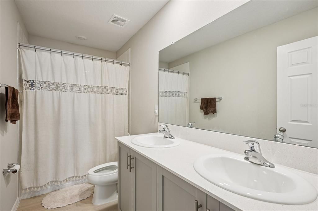 待售: $509,900 (5 贝兹, 3 浴室, 2937 平方英尺)