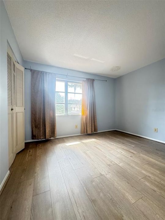 For Rent: $1,500 (2 beds, 1 baths, 936 Square Feet)