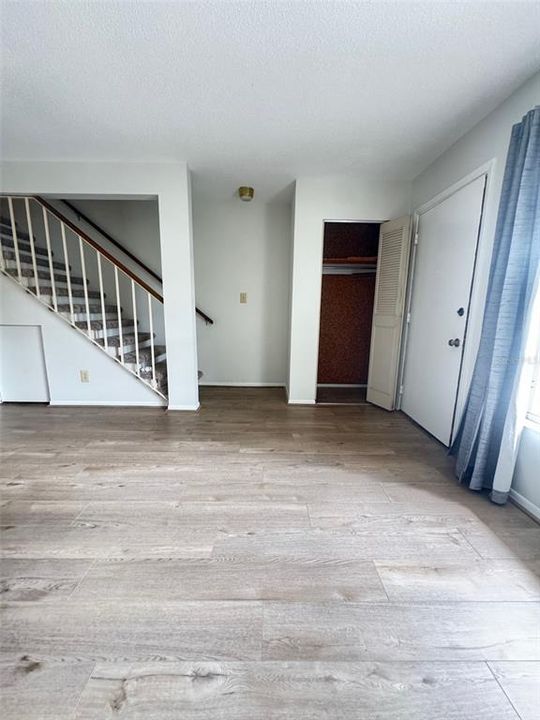 For Rent: $1,500 (2 beds, 1 baths, 936 Square Feet)