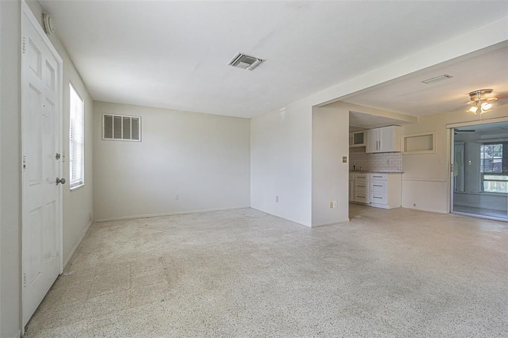 En Renta: $1,600 (2 camas, 1 baños, 848 Pies cuadrados)