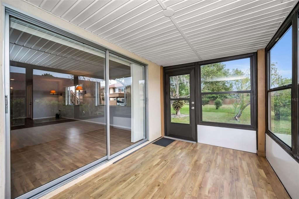 待售: $139,000 (2 贝兹, 2 浴室, 1144 平方英尺)