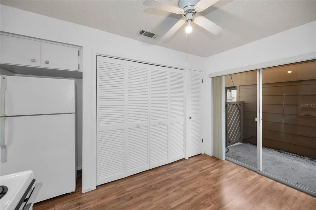 待售: $139,000 (2 贝兹, 2 浴室, 1144 平方英尺)