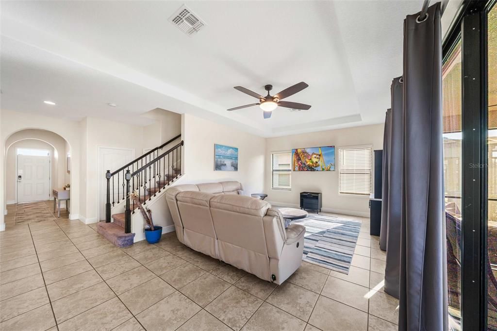 For Rent: $2,695 (4 beds, 4 baths, 2404 Square Feet)