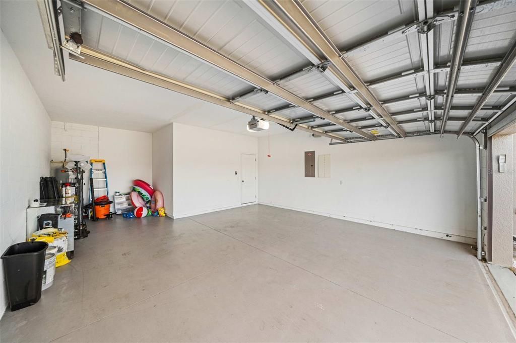 For Rent: $2,695 (4 beds, 4 baths, 2404 Square Feet)