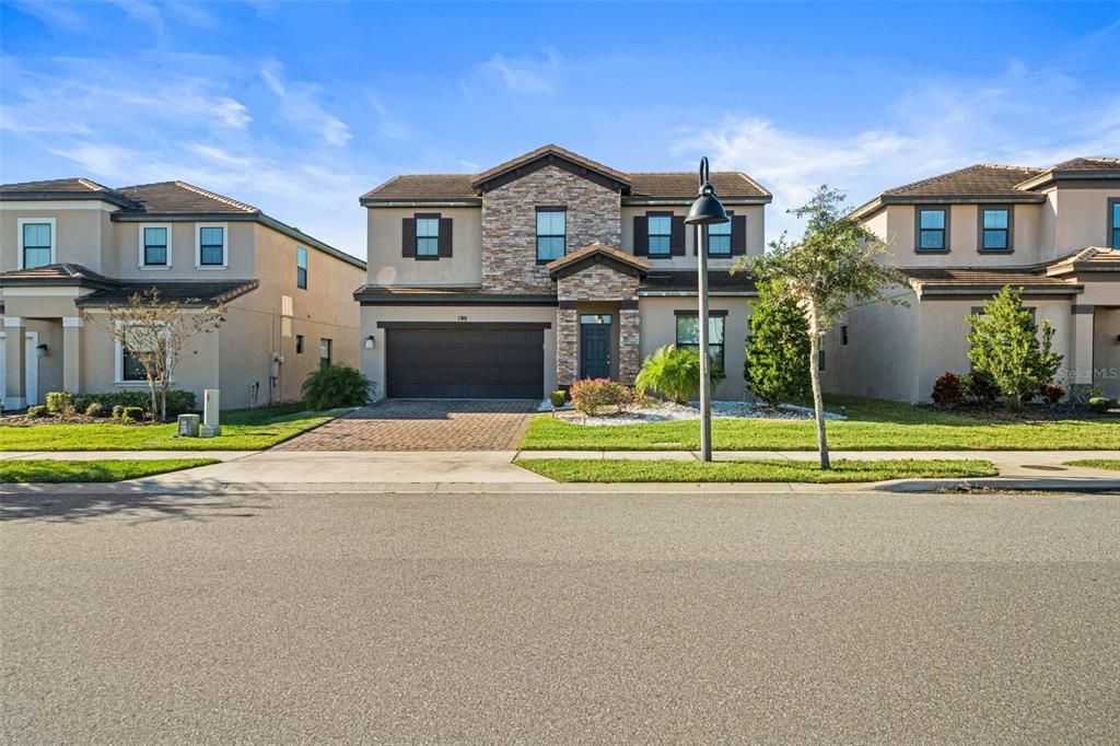 For Rent: $2,695 (4 beds, 4 baths, 2404 Square Feet)