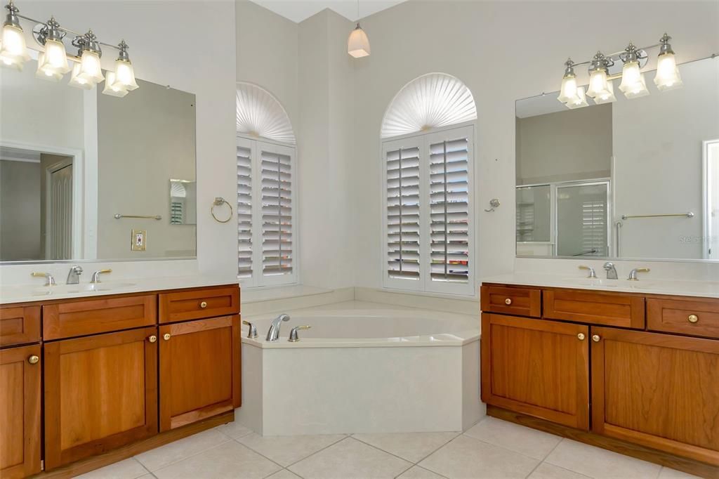 For Sale: $425,000 (3 beds, 2 baths, 2665 Square Feet)