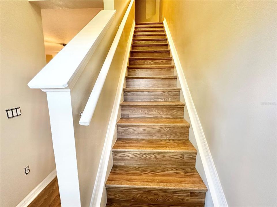 For Rent: $2,050 (3 beds, 2 baths, 1806 Square Feet)