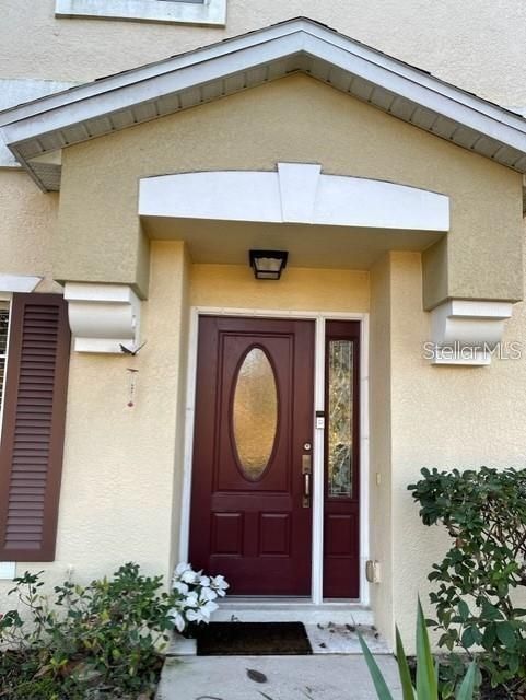 For Rent: $2,050 (3 beds, 2 baths, 1806 Square Feet)