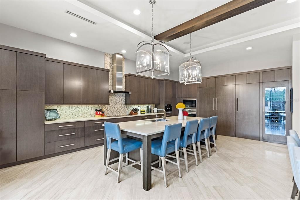 En Venta: $5,950,000 (6 camas, 6 baños, 4668 Pies cuadrados)