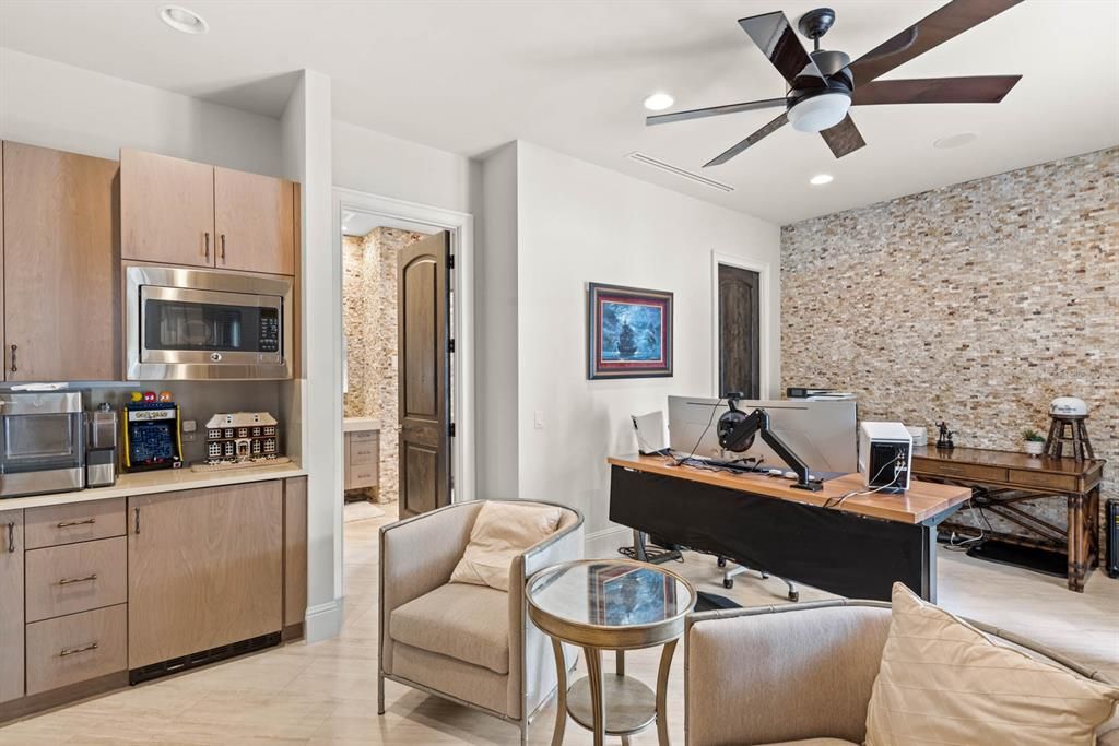 En Venta: $5,950,000 (6 camas, 6 baños, 4668 Pies cuadrados)