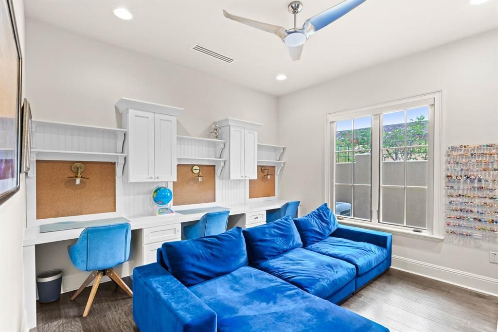 En Venta: $5,950,000 (6 camas, 6 baños, 4668 Pies cuadrados)