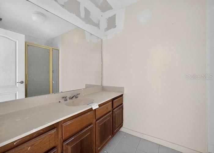 For Sale: $452,700 (3 beds, 3 baths, 2430 Square Feet)