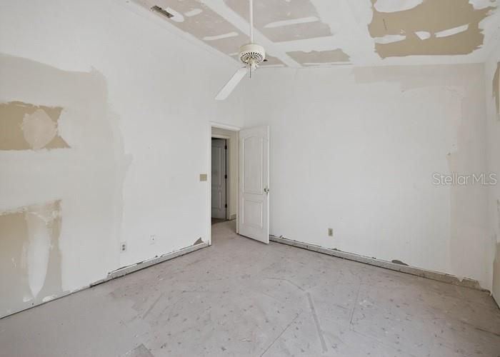 For Sale: $452,700 (3 beds, 3 baths, 2430 Square Feet)