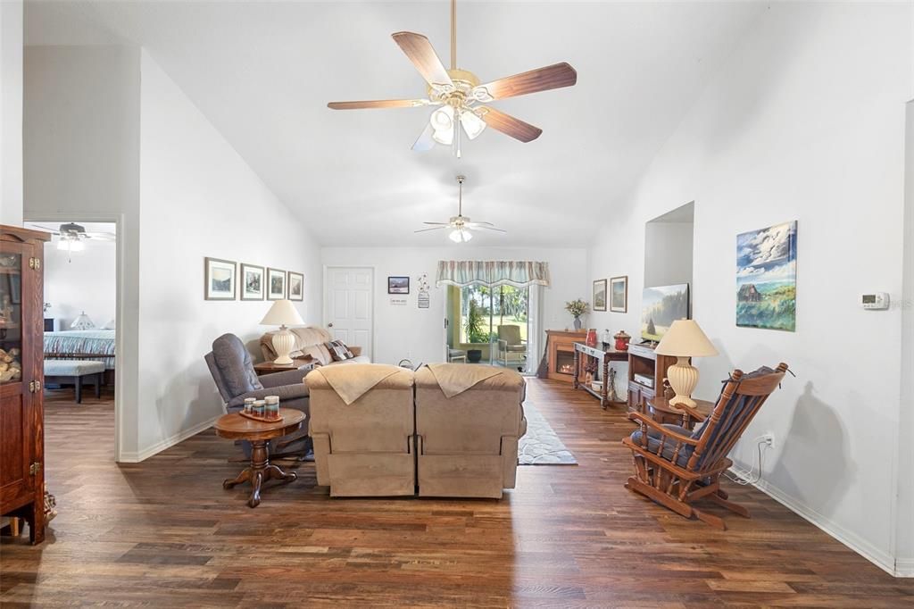 For Sale: $679,900 (5 beds, 3 baths, 2634 Square Feet)