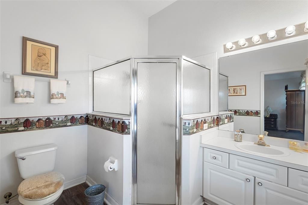 For Sale: $679,900 (5 beds, 3 baths, 2634 Square Feet)