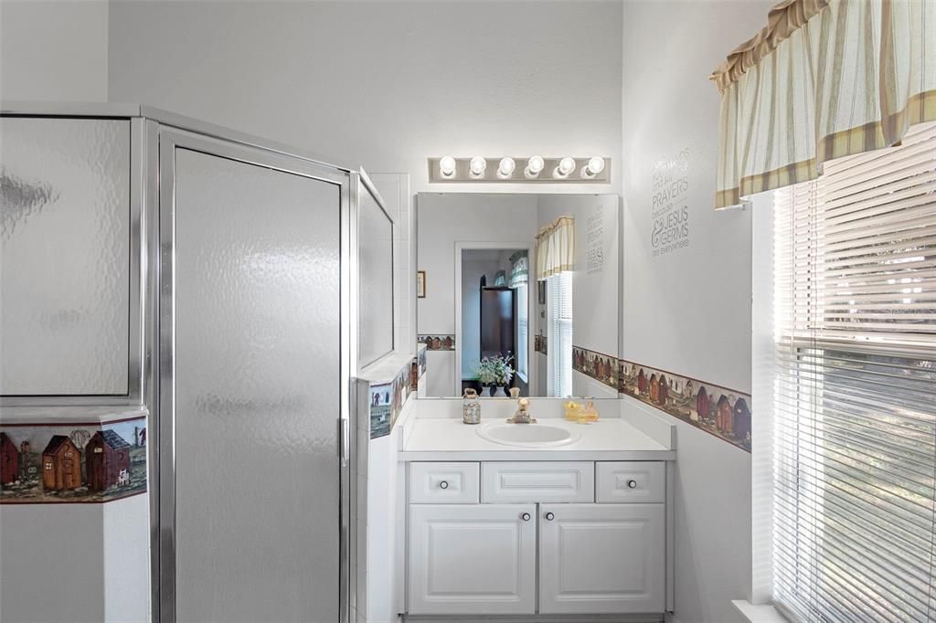 For Sale: $679,900 (5 beds, 3 baths, 2634 Square Feet)