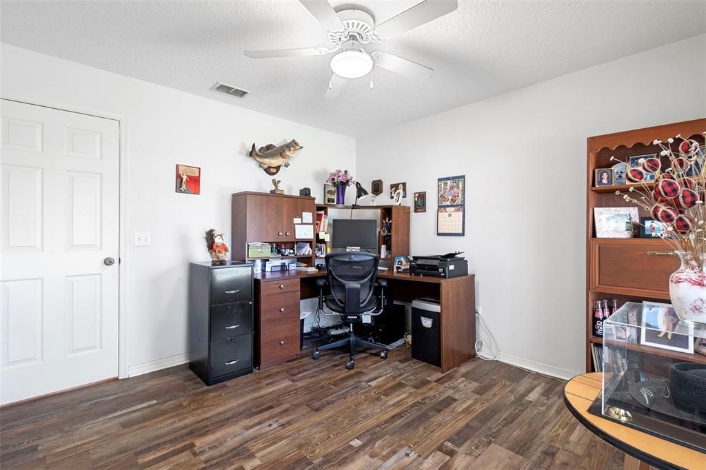 For Sale: $679,900 (5 beds, 3 baths, 2634 Square Feet)