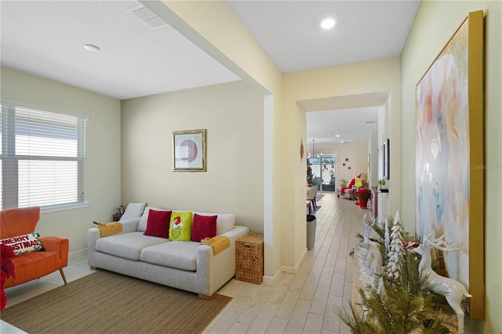 For Sale: $355,000 (3 beds, 2 baths, 1559 Square Feet)