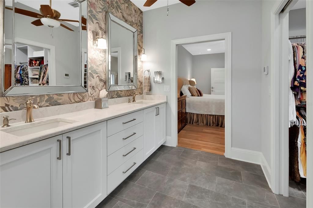 En Venta: $699,900 (3 camas, 3 baños, 2936 Pies cuadrados)