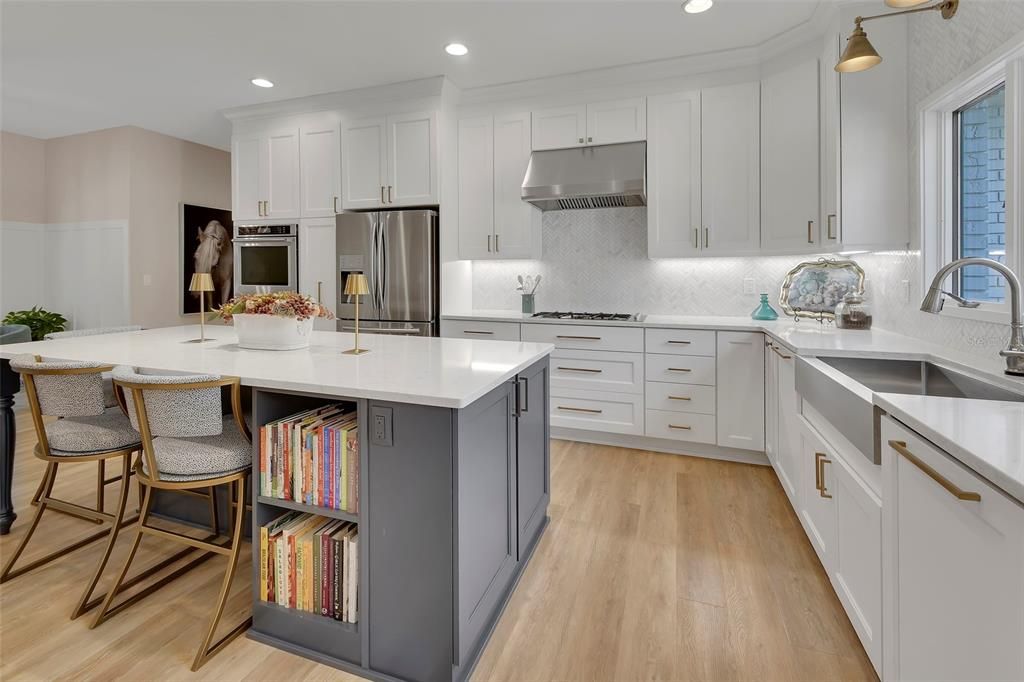 En Venta: $699,900 (3 camas, 3 baños, 2936 Pies cuadrados)