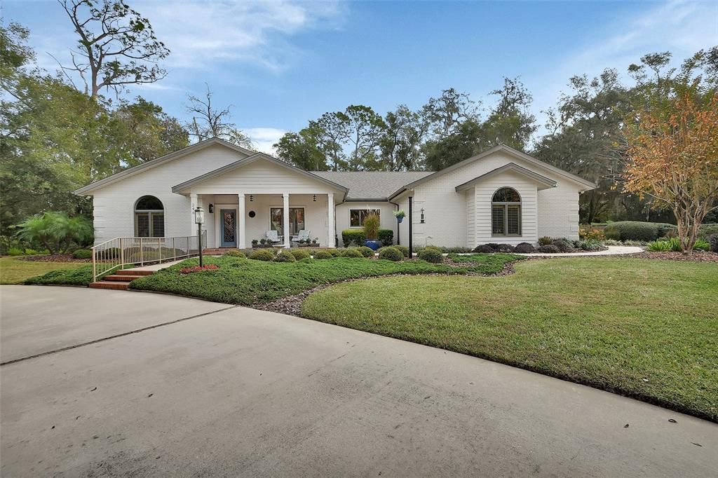 En Venta: $699,900 (3 camas, 3 baños, 2936 Pies cuadrados)