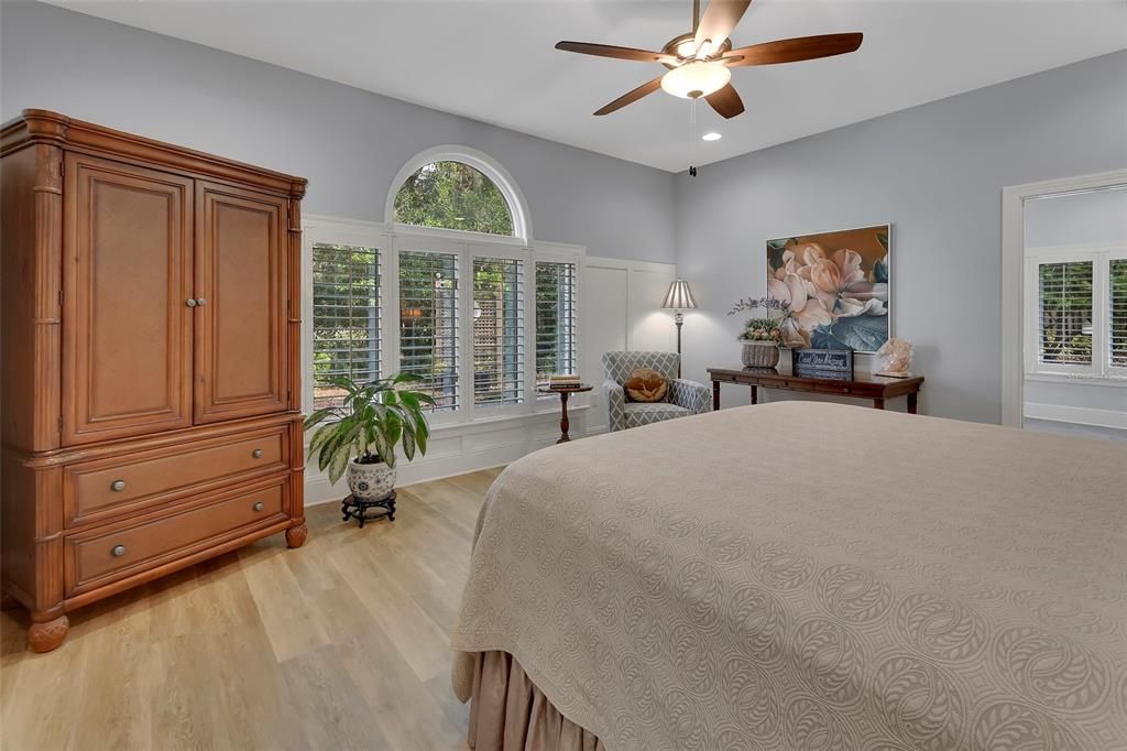 En Venta: $699,900 (3 camas, 3 baños, 2936 Pies cuadrados)