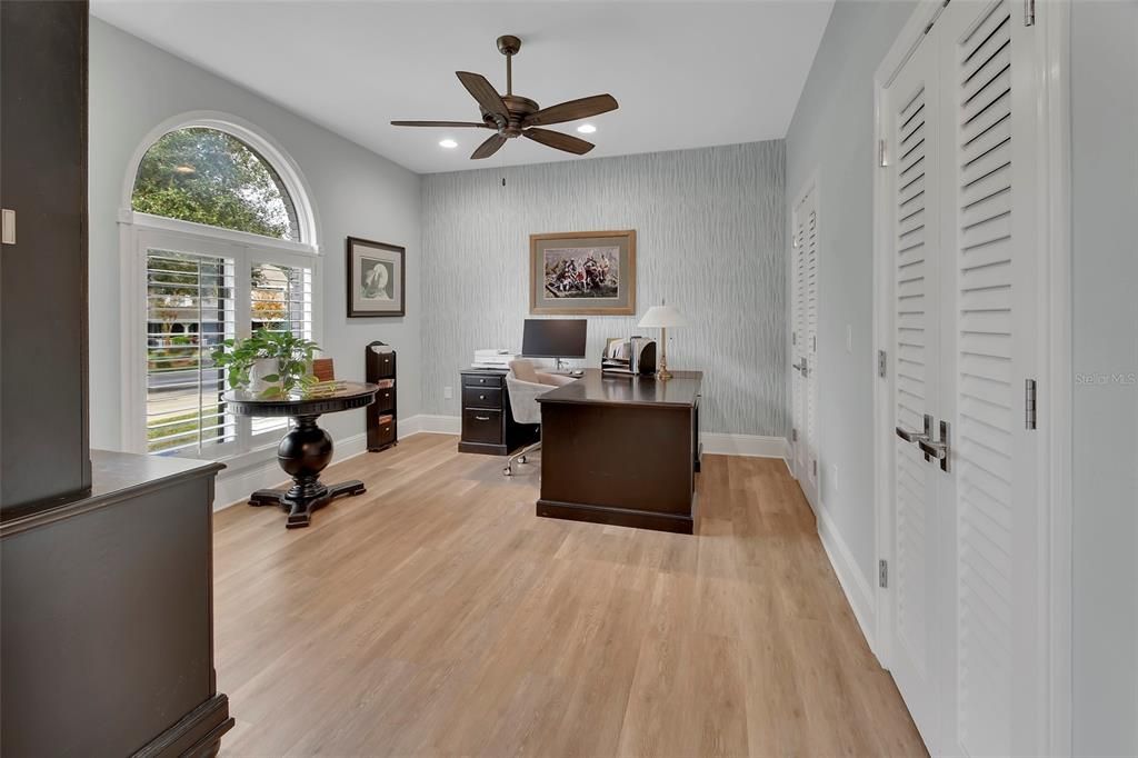 En Venta: $699,900 (3 camas, 3 baños, 2936 Pies cuadrados)