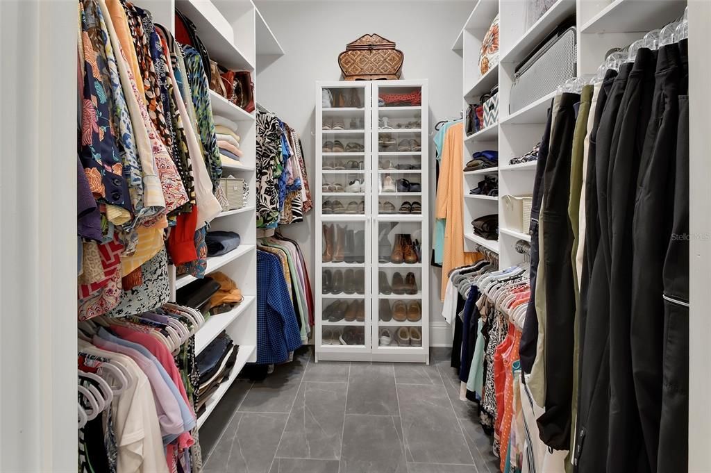 En Venta: $699,900 (3 camas, 3 baños, 2936 Pies cuadrados)