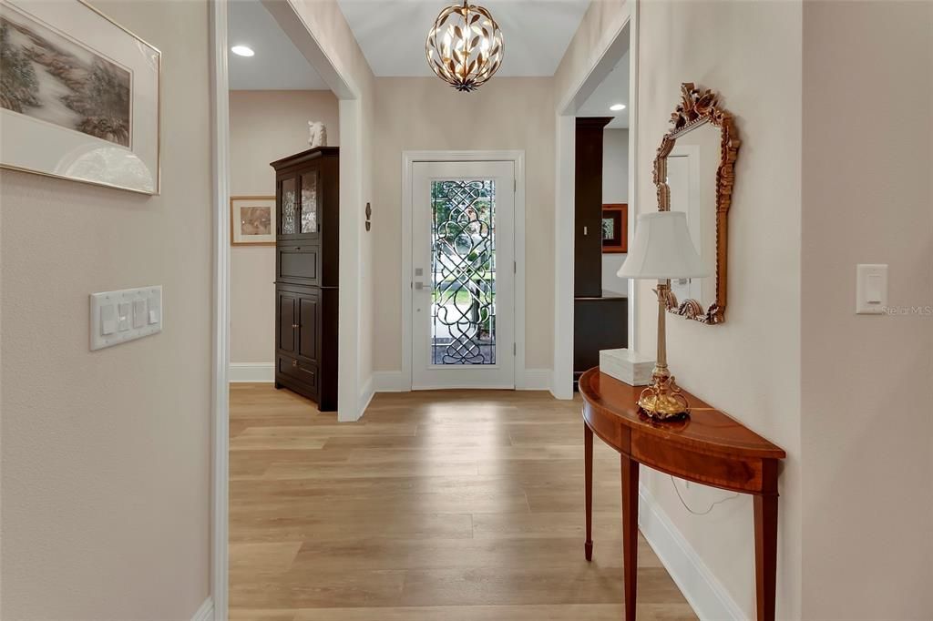 En Venta: $699,900 (3 camas, 3 baños, 2936 Pies cuadrados)