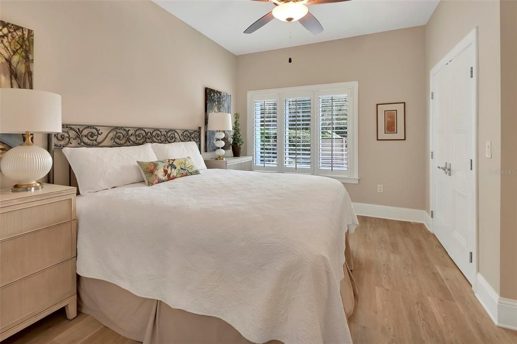 En Venta: $699,900 (3 camas, 3 baños, 2936 Pies cuadrados)