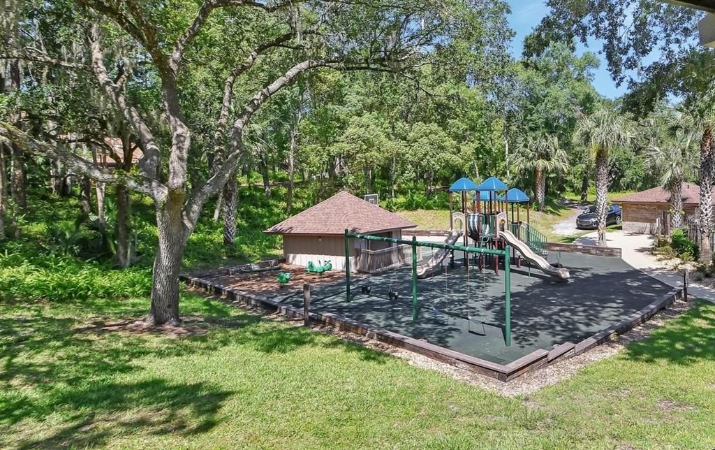 En Venta: $699,900 (3 camas, 3 baños, 2936 Pies cuadrados)