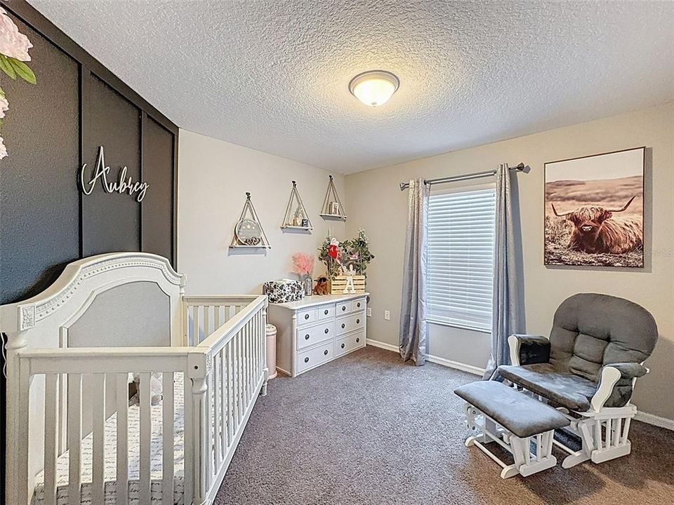 En Venta: $335,000 (3 camas, 2 baños, 1413 Pies cuadrados)