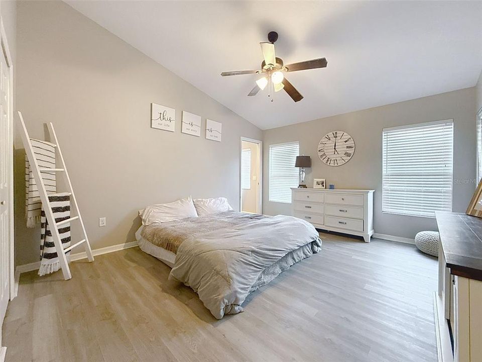 En Venta: $335,000 (3 camas, 2 baños, 1413 Pies cuadrados)