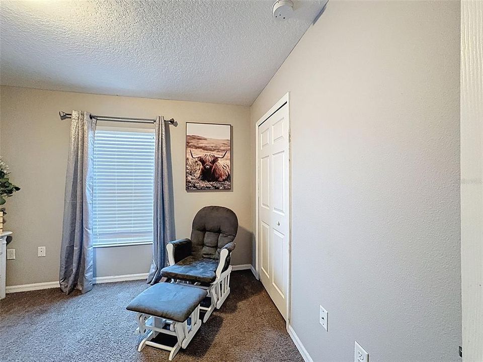 En Venta: $335,000 (3 camas, 2 baños, 1413 Pies cuadrados)