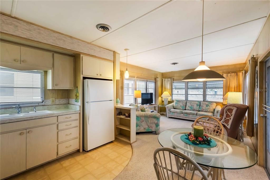 На продажу: $90,000 (2 спален, 1 ванн, 624 Квадратных фут)