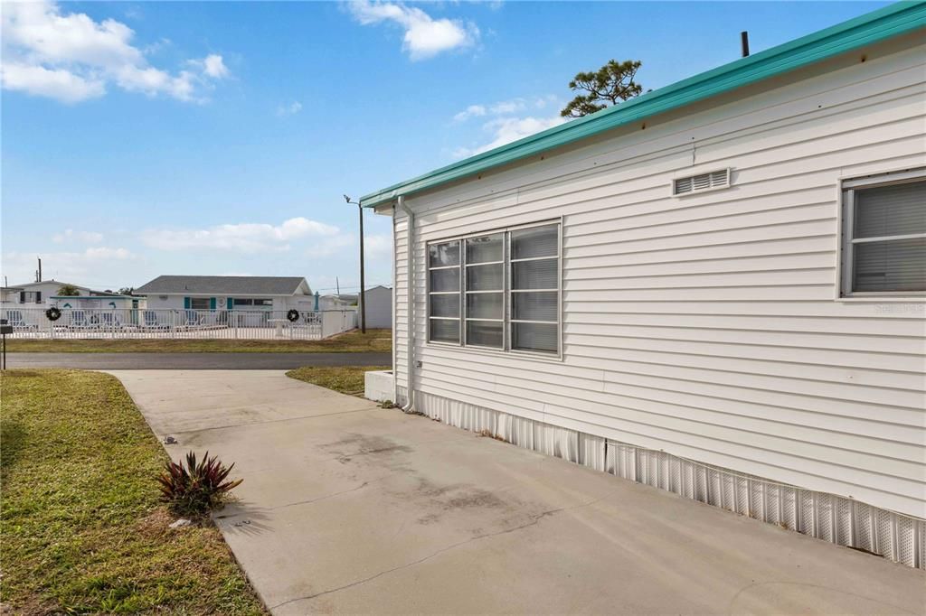 На продажу: $90,000 (2 спален, 1 ванн, 624 Квадратных фут)