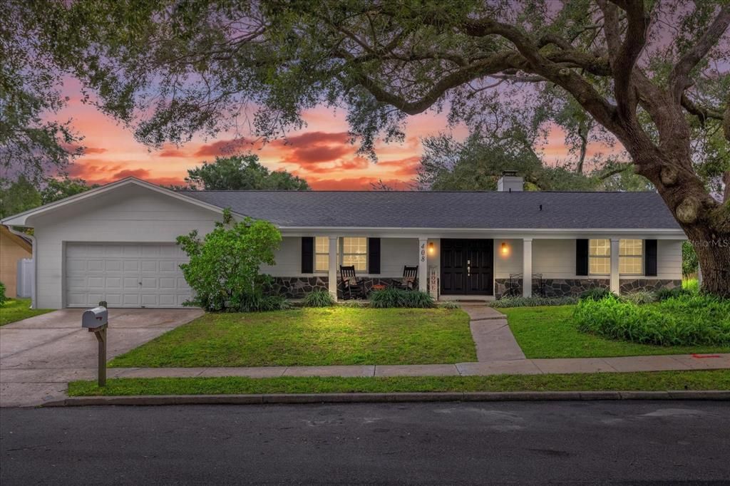 En Venta: $520,000 (4 camas, 2 baños, 2036 Pies cuadrados)