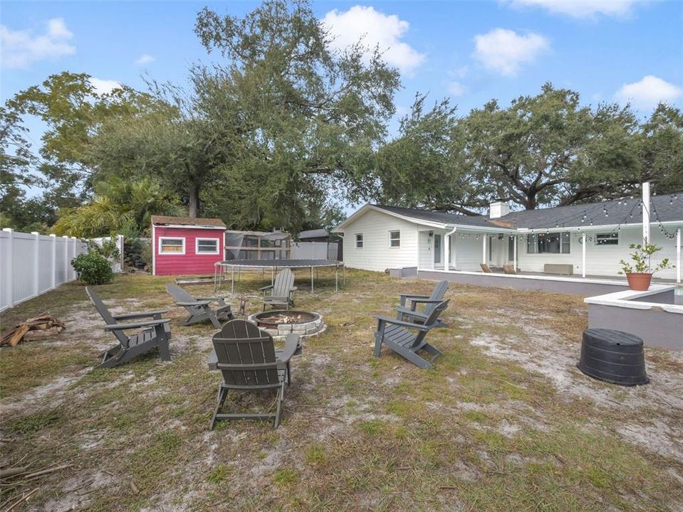 На продажу: $515,000 (4 спален, 2 ванн, 2036 Квадратных фут)