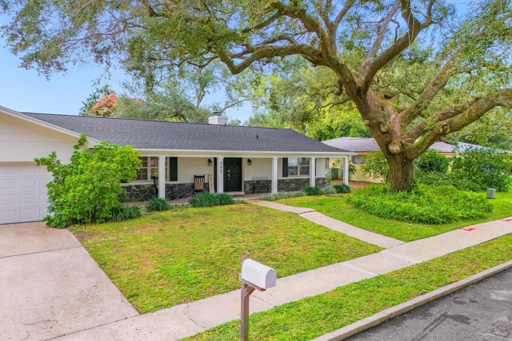 En Venta: $520,000 (4 camas, 2 baños, 2036 Pies cuadrados)