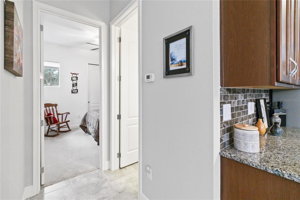 For Sale: $300,000 (2 beds, 2 baths, 1351 Square Feet)