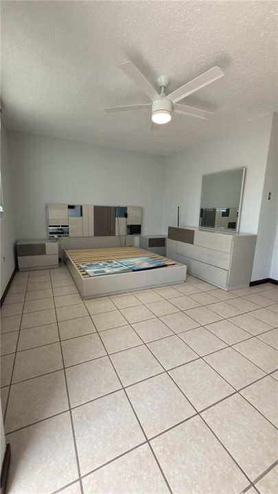 待售: $350,000 (3 贝兹, 2 浴室, 1668 平方英尺)