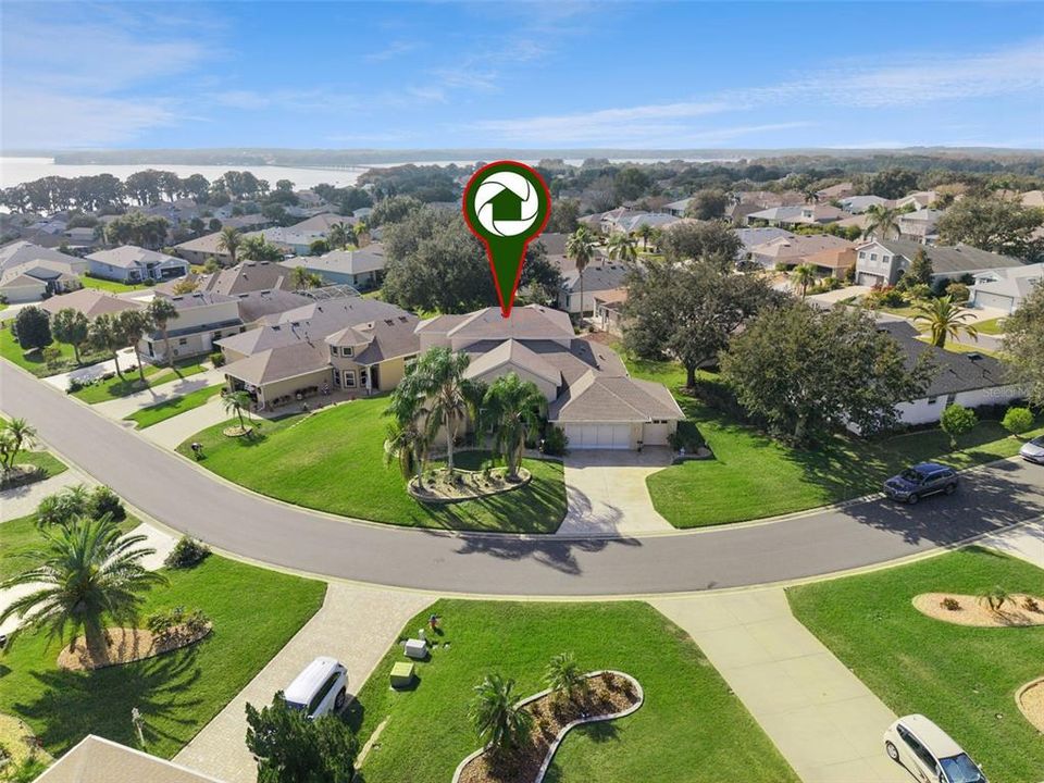 En Venta: $460,000 (4 camas, 2 baños, 3136 Pies cuadrados)