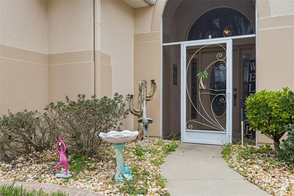 En Venta: $460,000 (4 camas, 2 baños, 3136 Pies cuadrados)